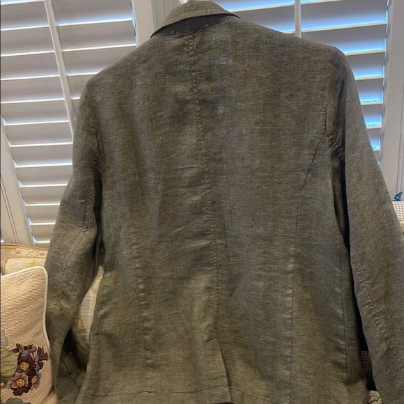 Women's Gray Blazer - Picture 3 of 3